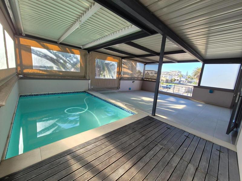 To Let 3 Bedroom Property for Rent in Bloubergrant Western Cape